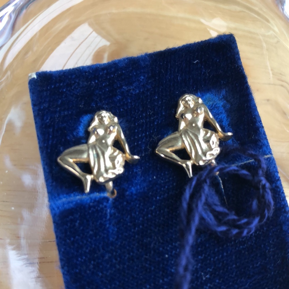 Vintage Virgo Goddess Clip Earrings (E31)